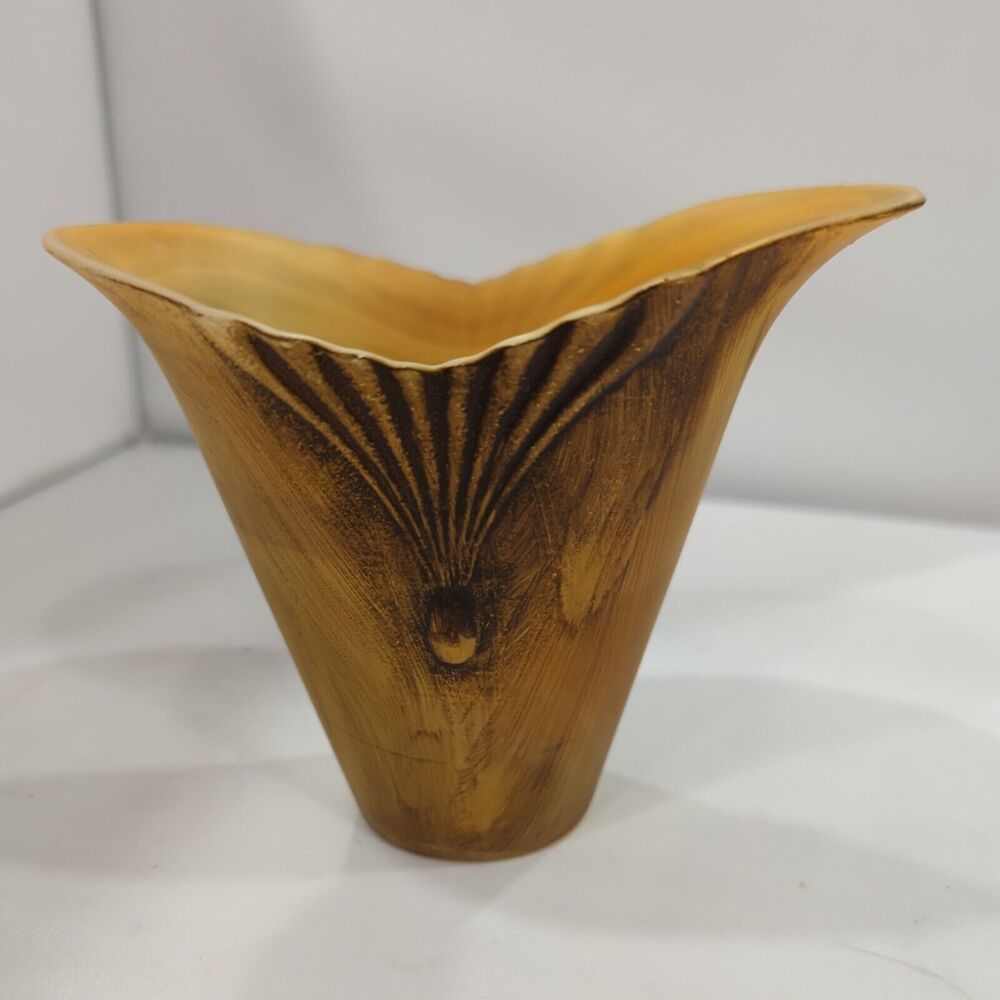 Art Glass Unmarked Vase Gold Amber Iridescent Made in Italy 4-5/8” Tall Unique